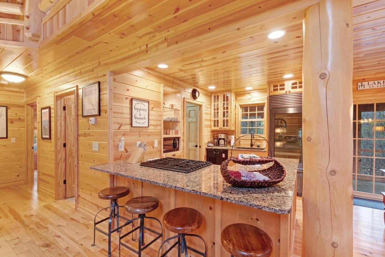 Kingfisher Cove Cabin 2 Saugatuck Exterior photo
