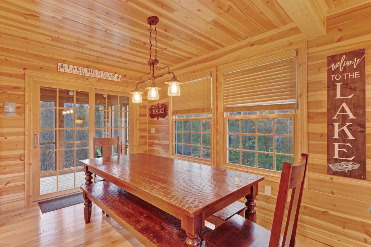 Kingfisher Cove Cabin 2 Saugatuck Exterior photo